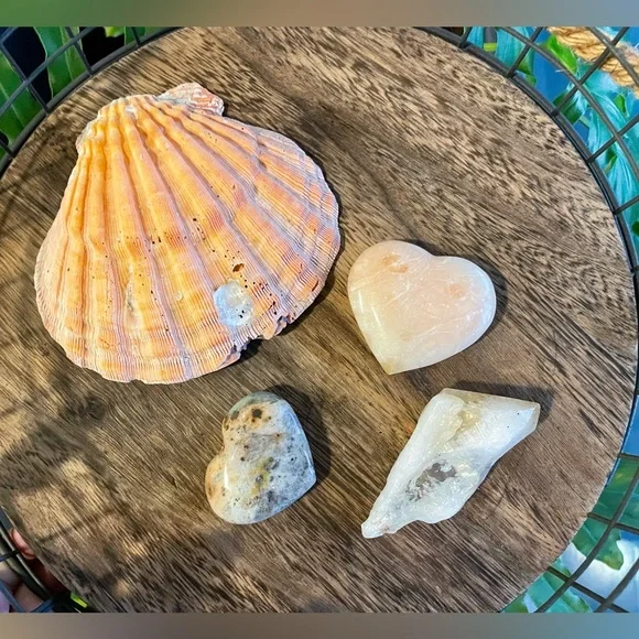 The Gift of Happiness - Picture 3 of 8